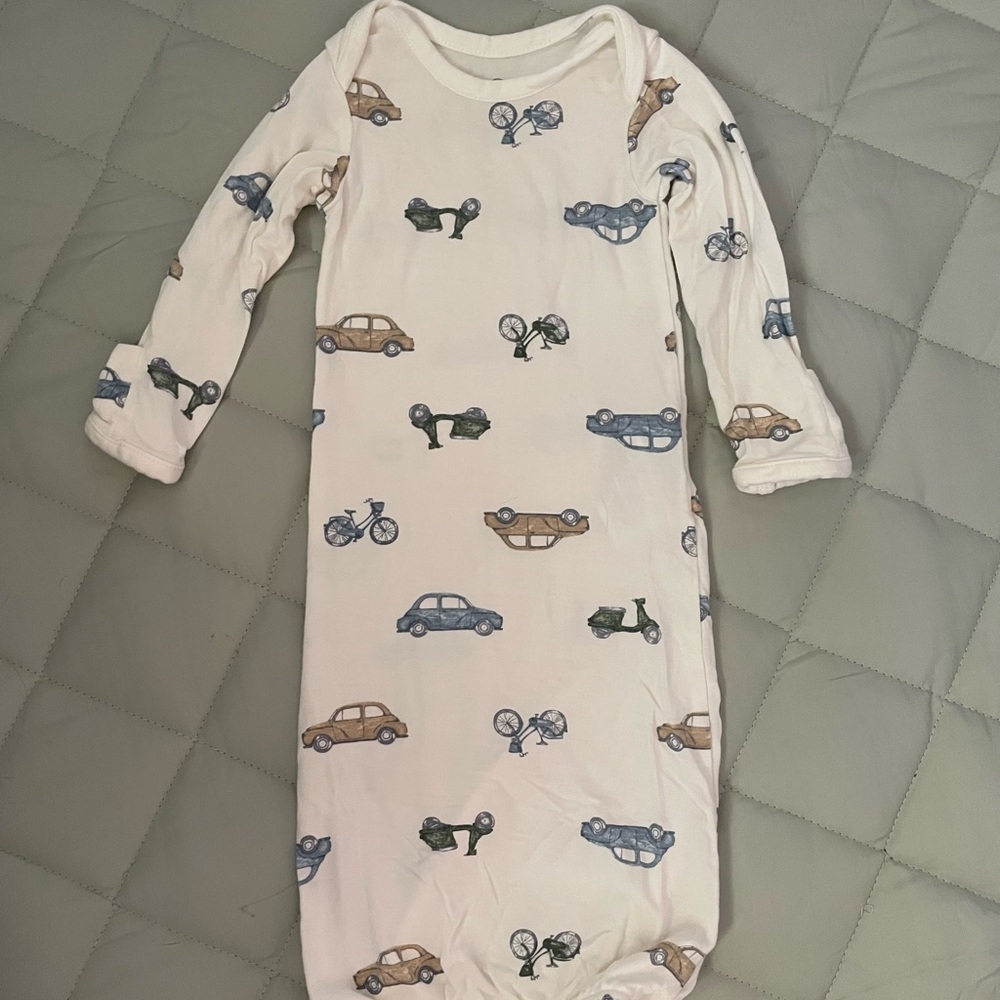 Sleep Gown by Carters in Transportation Motif 🚙 🚲 Size Newborn - Purely Soft
